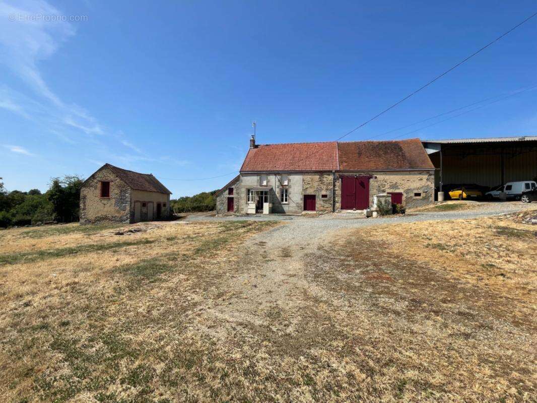 Ancienne ferme lourdoueix saint pierre (23) - photo 24