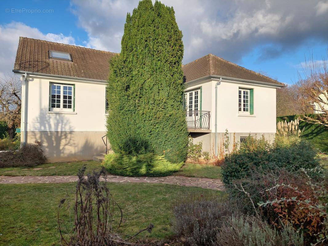 Maison à LES BAUX-SAINTE-CROIX