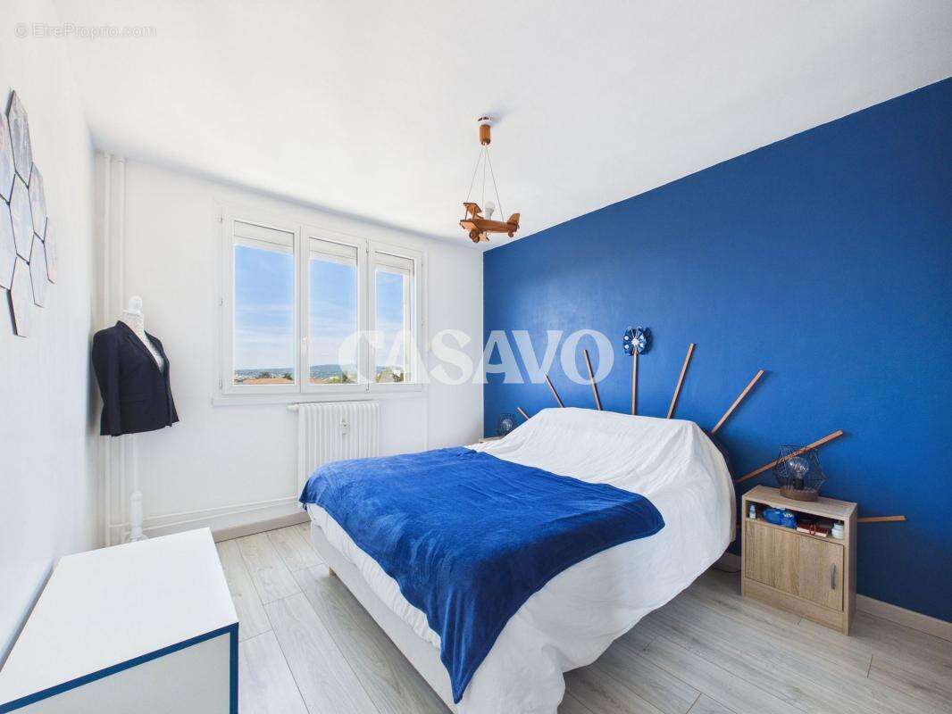 Appartement à DECINES-CHARPIEU