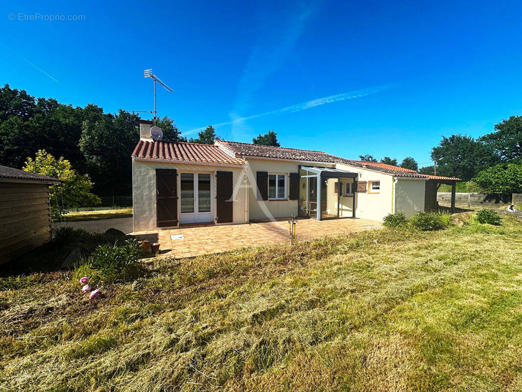 Maison à LE FENOUILLER