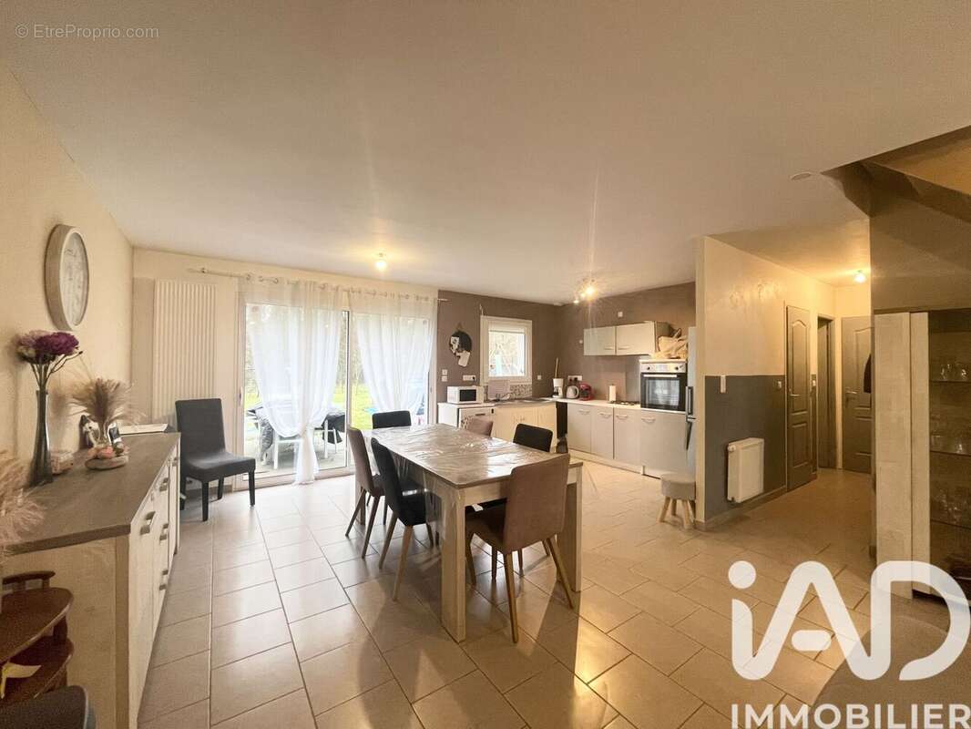 Photo 2 - Maison à DANNES