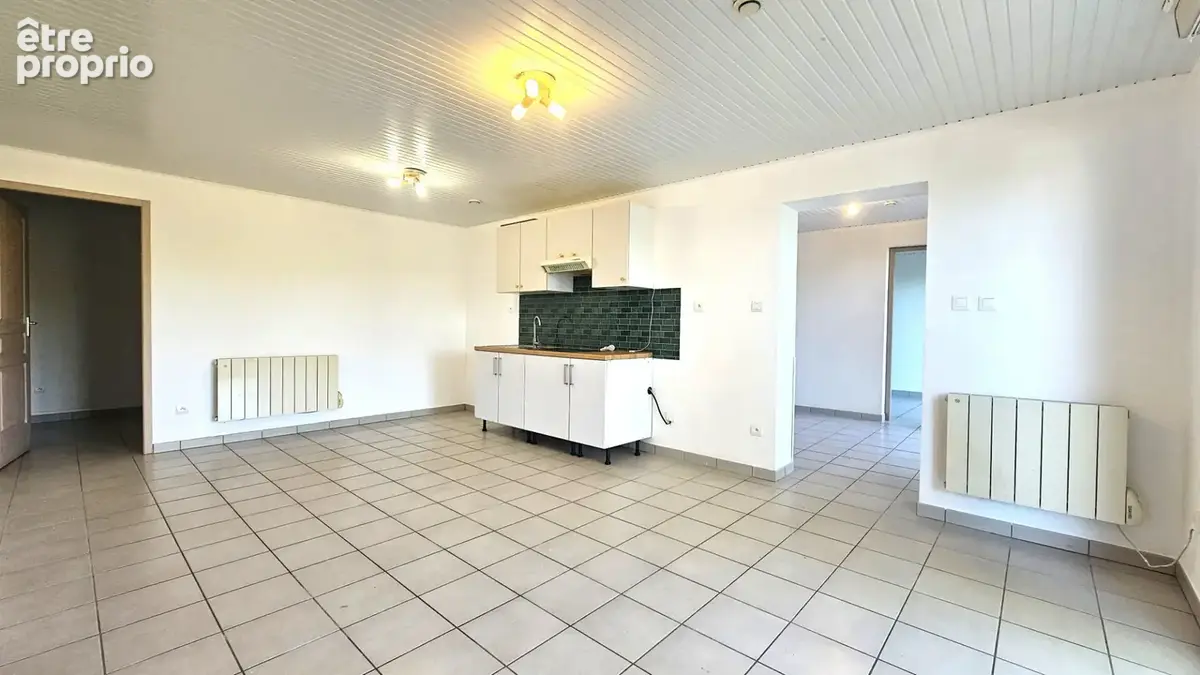 St Genix Les Villages -  3 pièce(s)  Rez de jardin -76.93 m2 + garage - photo 3