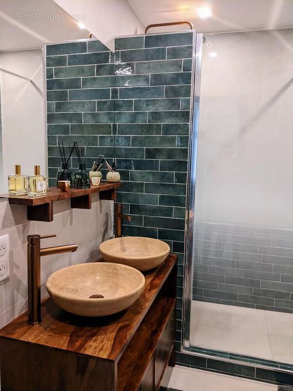 Appartement à MANDELIEU-LA-NAPOULE