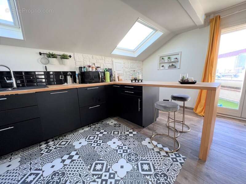 Appartement à COMBS-LA-VILLE