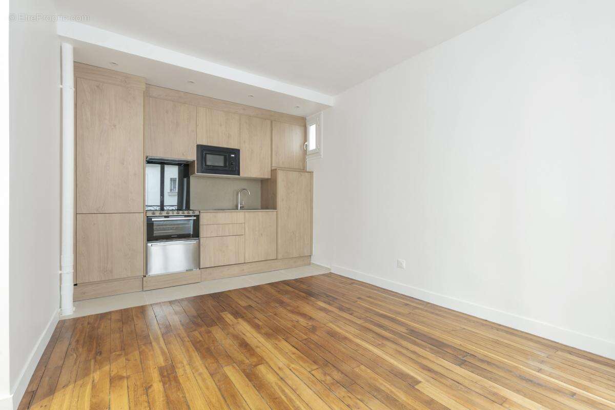 Appartement à PARIS-11E