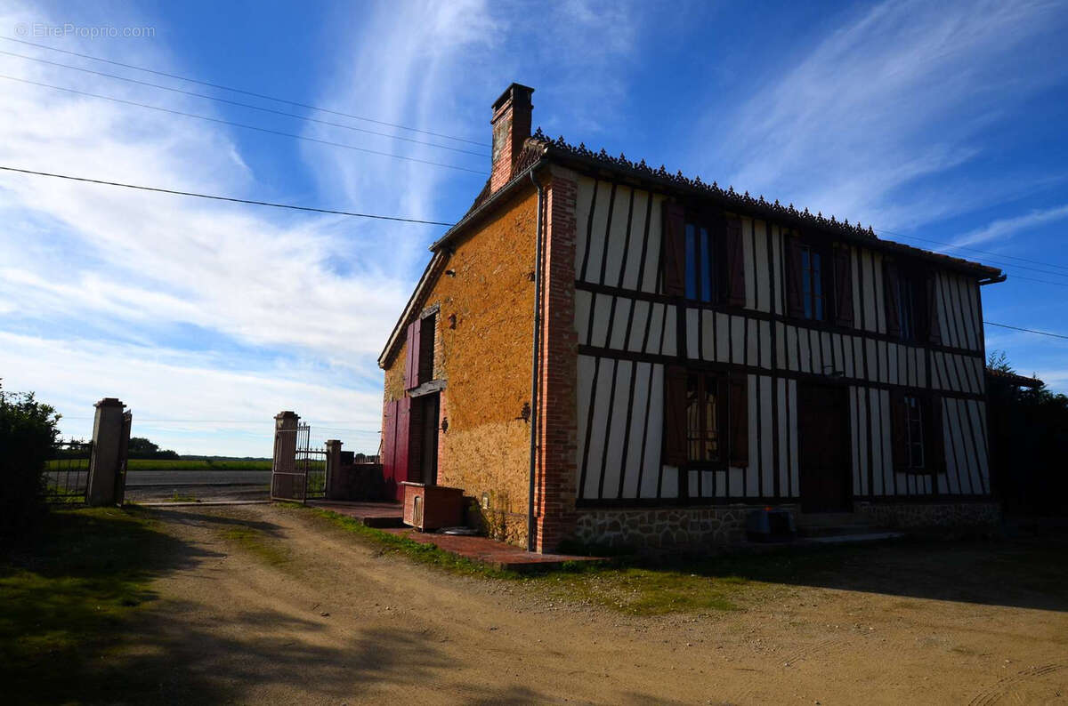 Maison à AIRE-SUR-L&#039;ADOUR