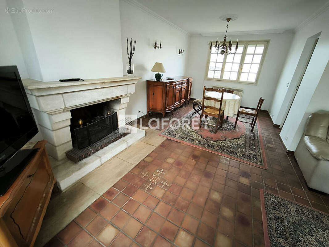Maison à ROSNY-SUR-SEINE