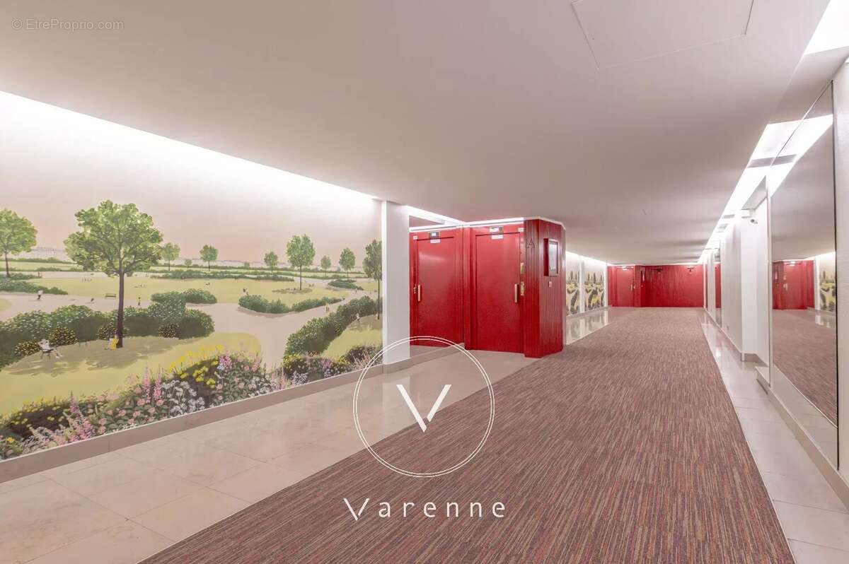 Appartement à PARIS-16E