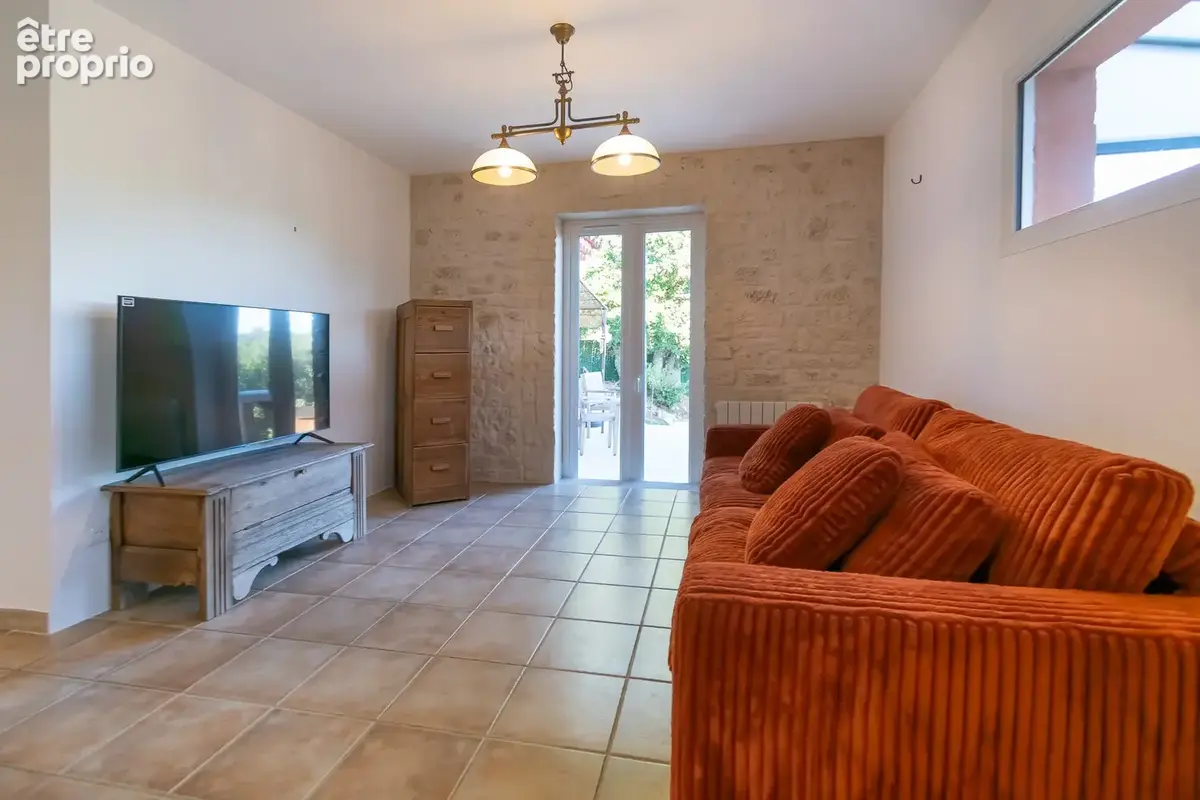 MAISON 112.m2, 5P. 3 chambres avec grand terrain 2290 m2. - photo 8