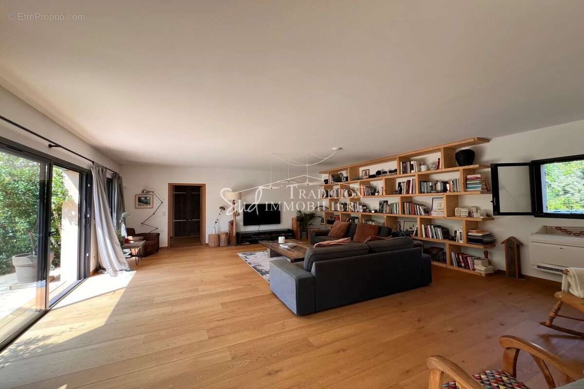 Maison à PARADOU