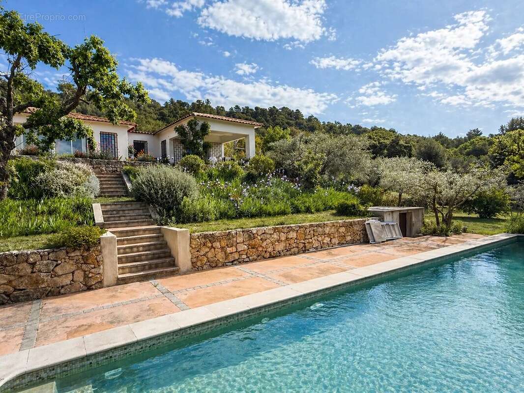 Maison à MOISSAC-BELLEVUE