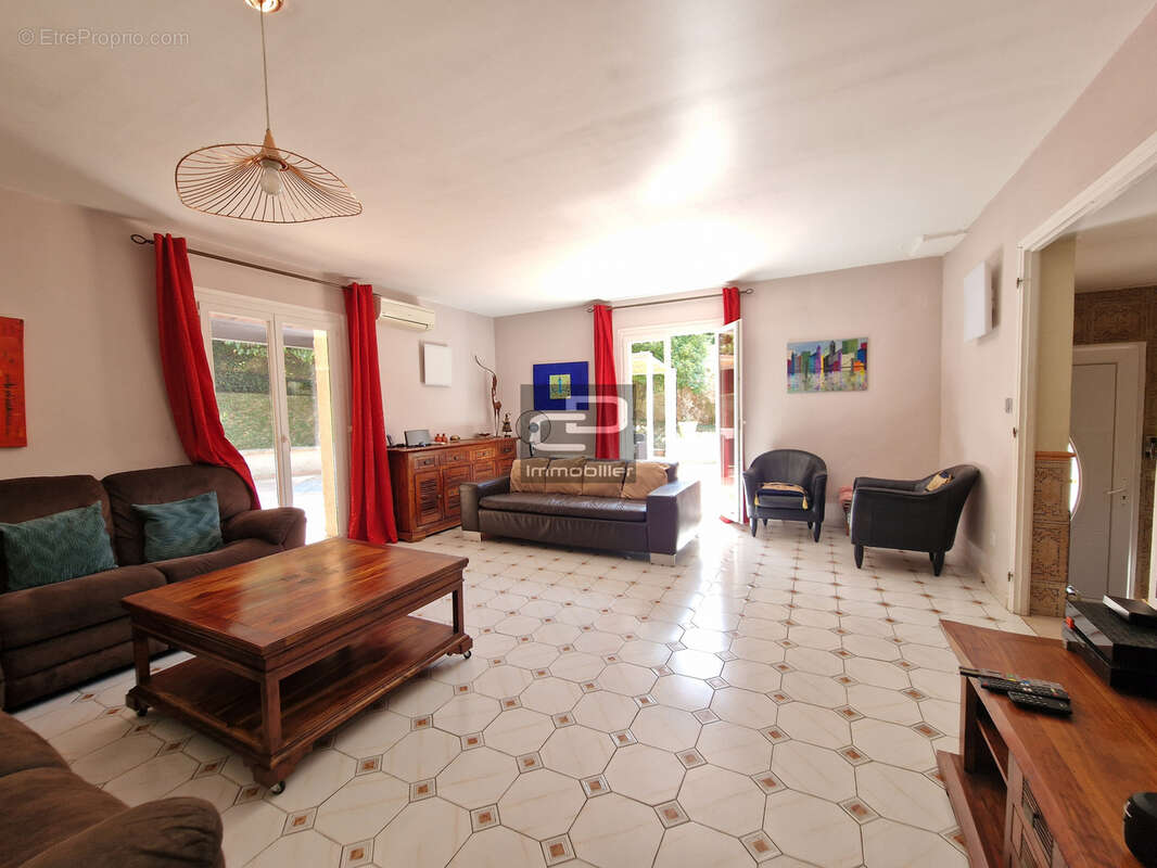 Villa Saint-Romain-au-Mont-d'Or - photo 18
