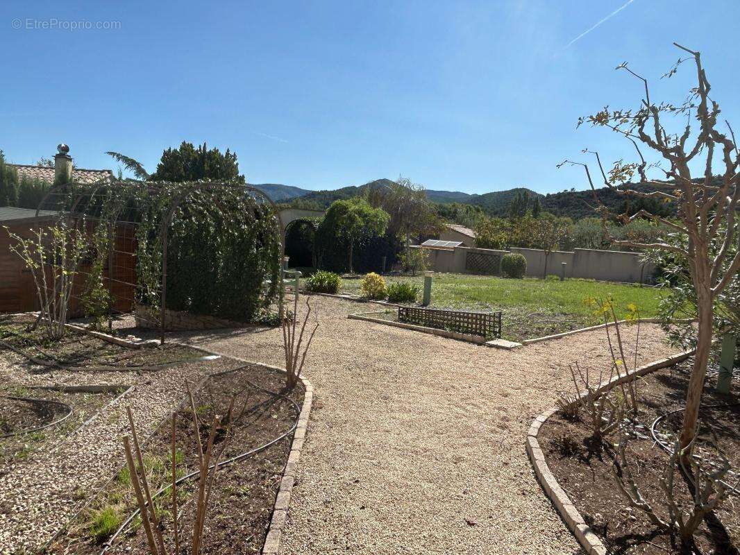 Maison à VAISON-LA-ROMAINE