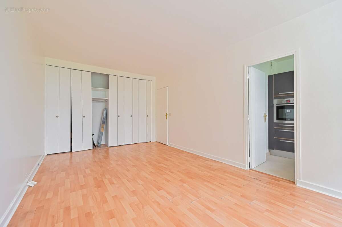 Appartement à PARIS-12E