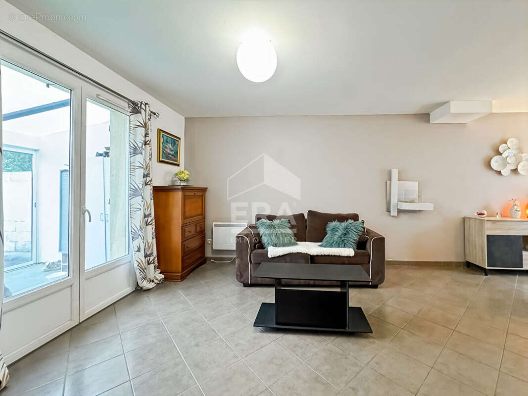 Maison à BOUTERVILLIERS