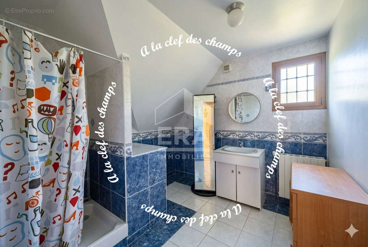 Maison à SAINT-REMY-LES-CHEVREUSE