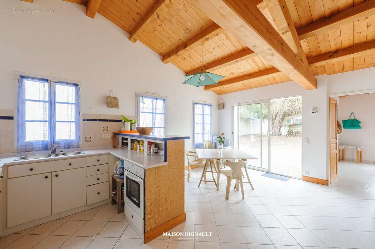 Maison à LA COUARDE-SUR-MER