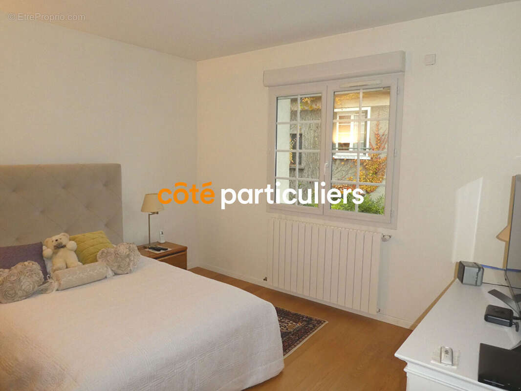 Maison à VILLENEUVE-LE-ROI