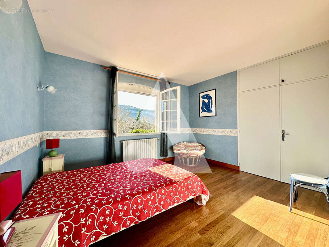 Maison à TOUR-DE-FAURE