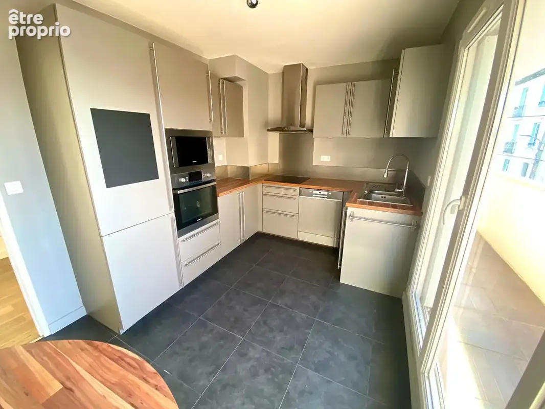 CLERMONT-FERRAND / Appartement à vendre avec garage et balcon Quartier "Les Salins" ! - photo 2