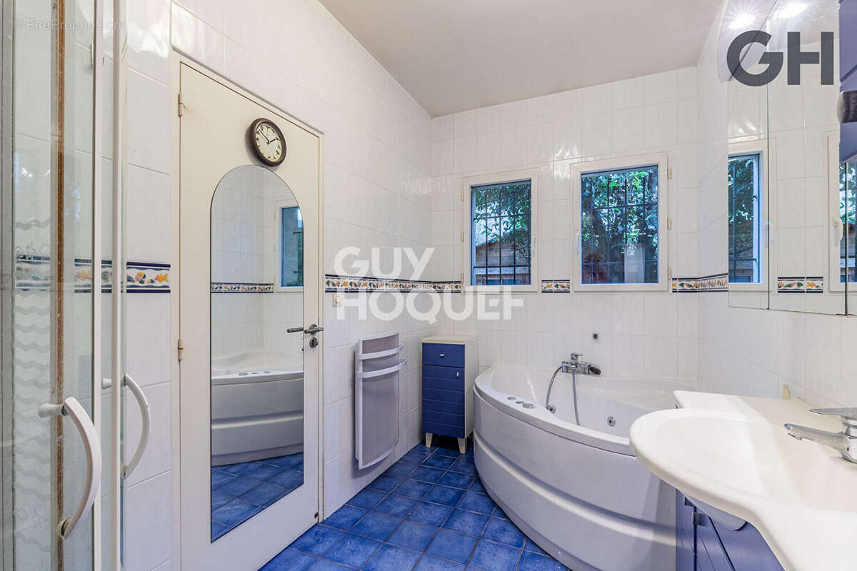 Maison à SOISY-SUR-SEINE