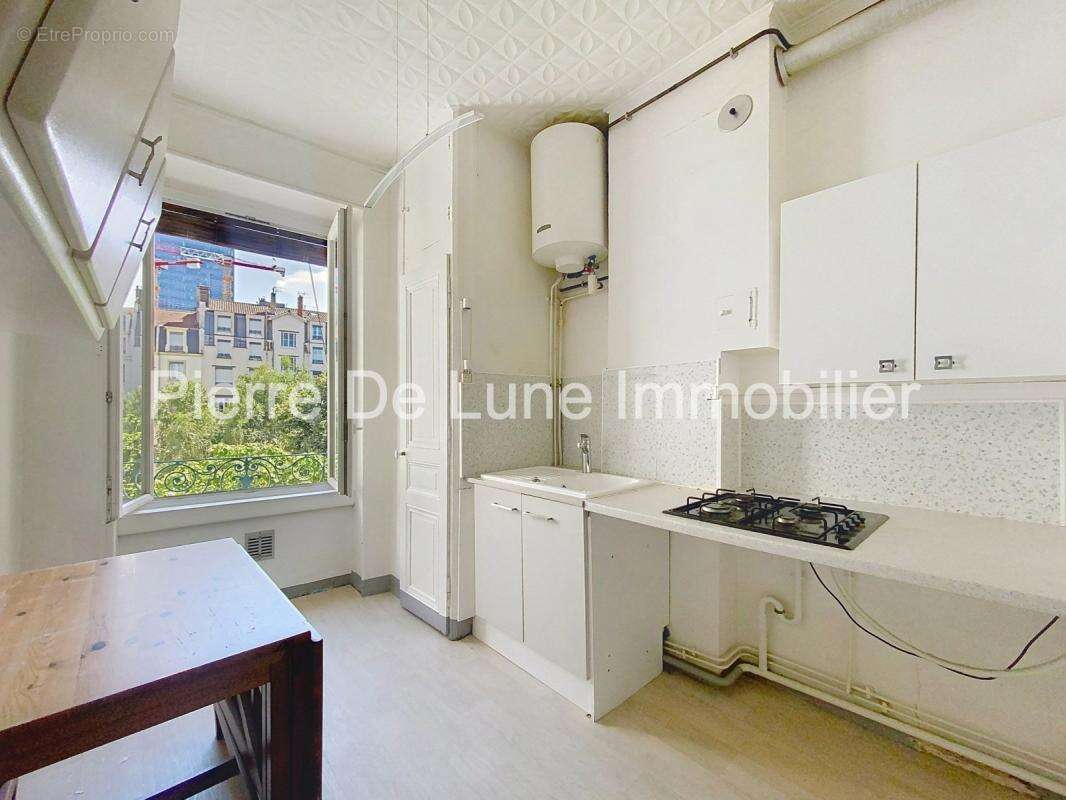 Appartement à LYON-6E