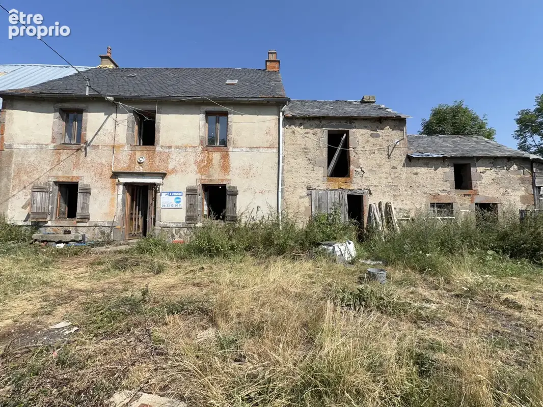 En exclusivité   Picherande, maison à rénover avec grange, écurie et vue sur le lac Chauvet - photo 4