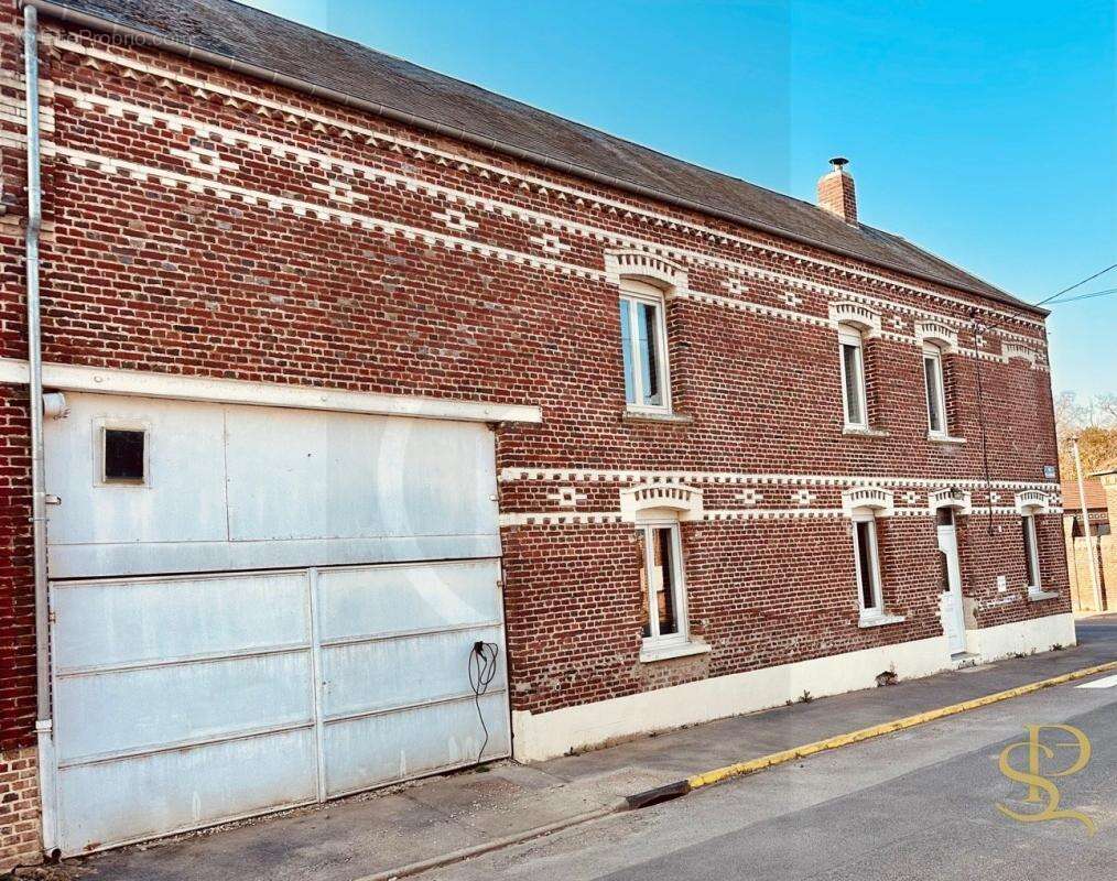 Maison à HARGICOURT