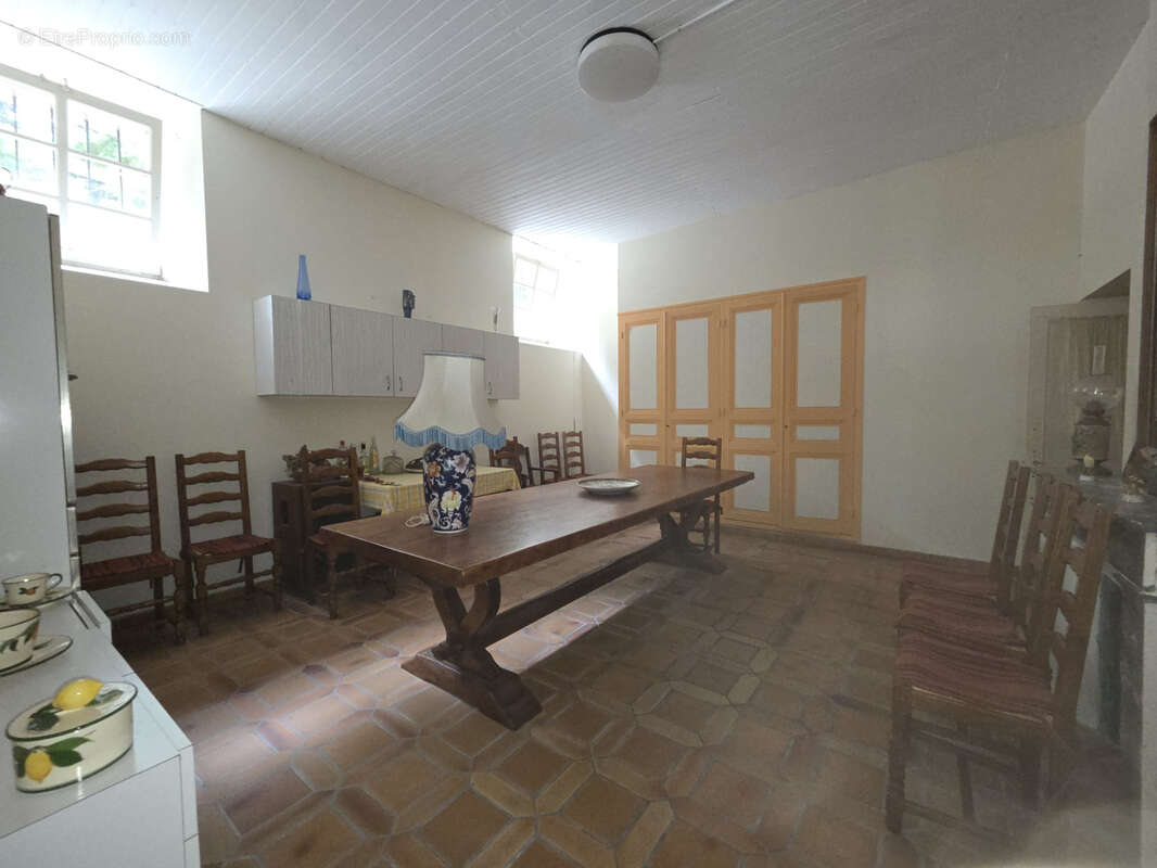 À découvrir   Authentique bâtisse de caractère au cœur du village - photo 11