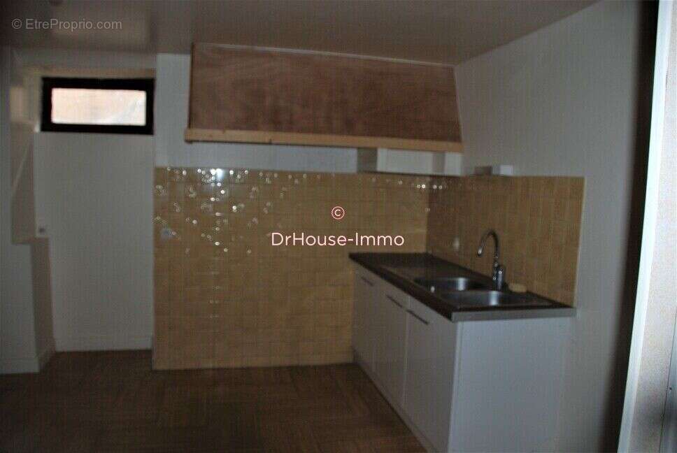 Maison à LACAPELLE-MARIVAL