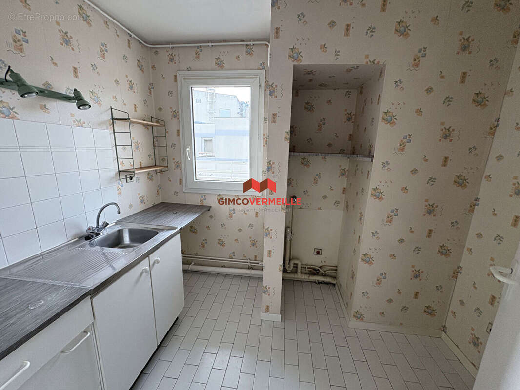 Appartement à MONTIGNY-LE-BRETONNEUX