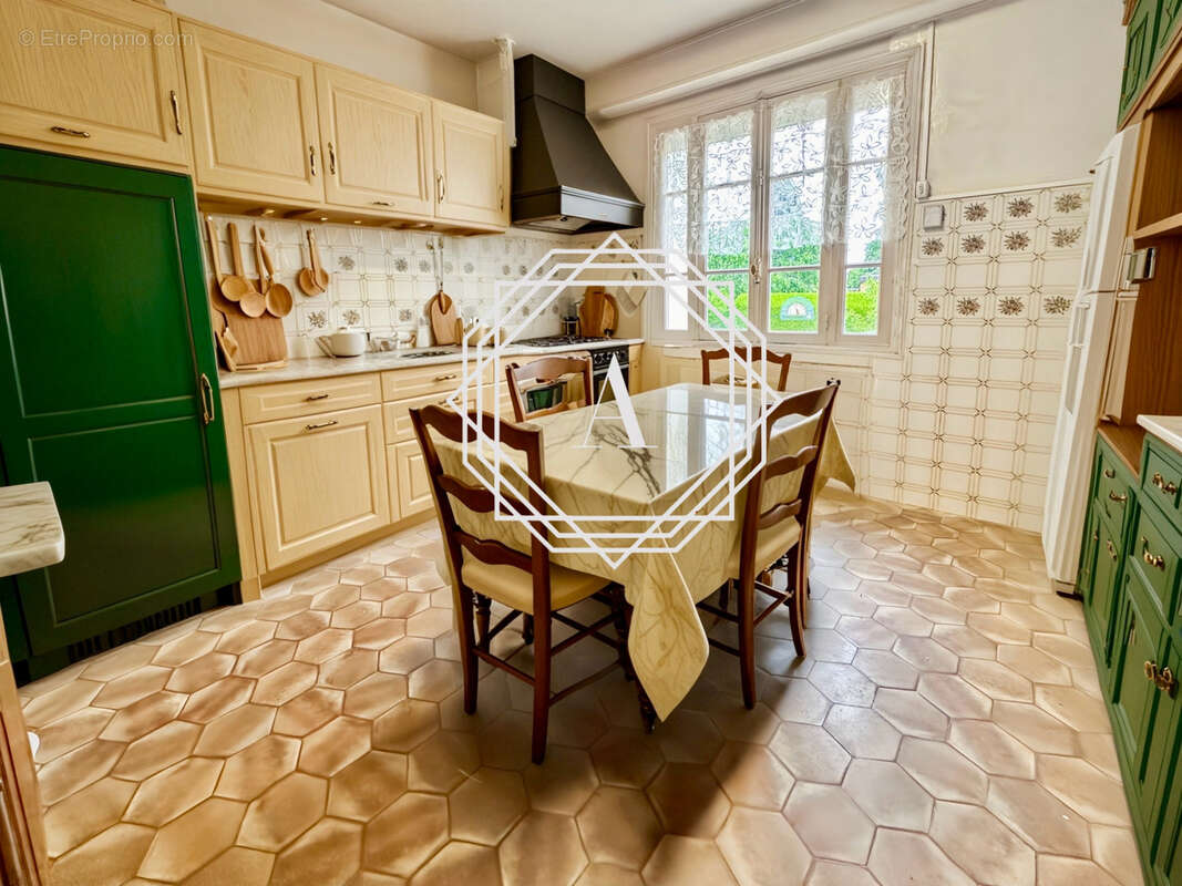 Maison à SAINTE-GENEVIEVE