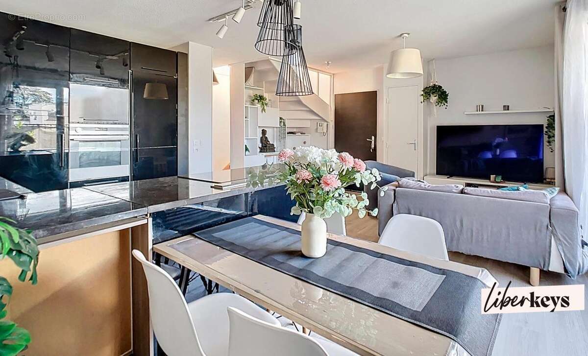 Appartement à RILLIEUX-LA-PAPE