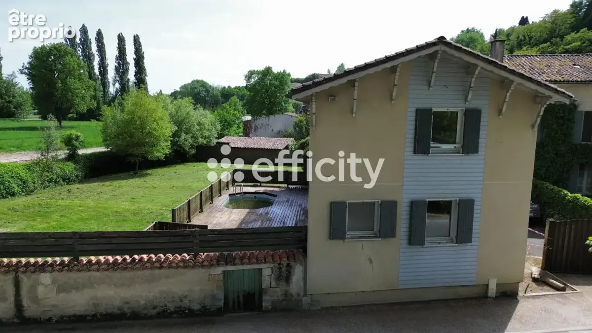 Maison 7 pièces 180 m² à vendre à Aubeterre-Sur-Dronne (16390) - photo 4