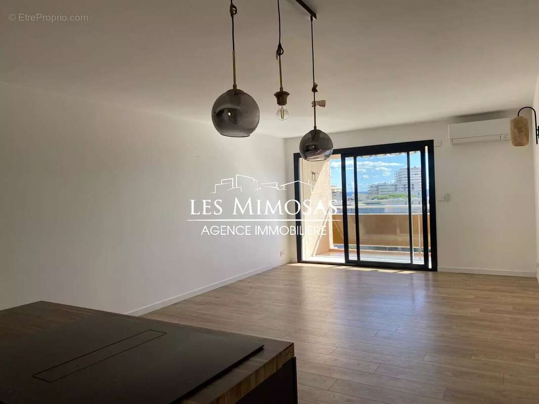 Appartement à FREJUS