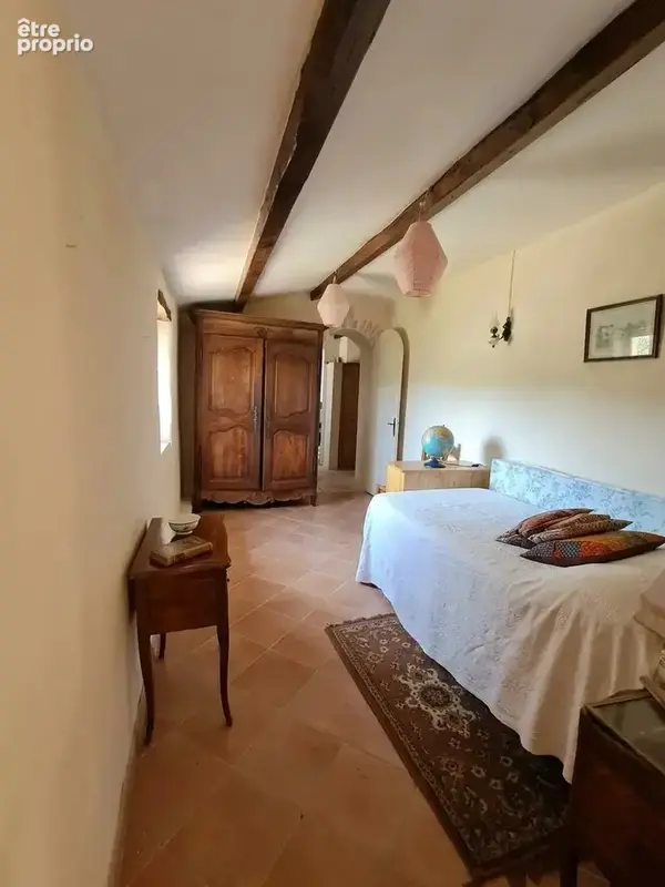 Maison de caractère avec dépendance et terrasses - photo 11