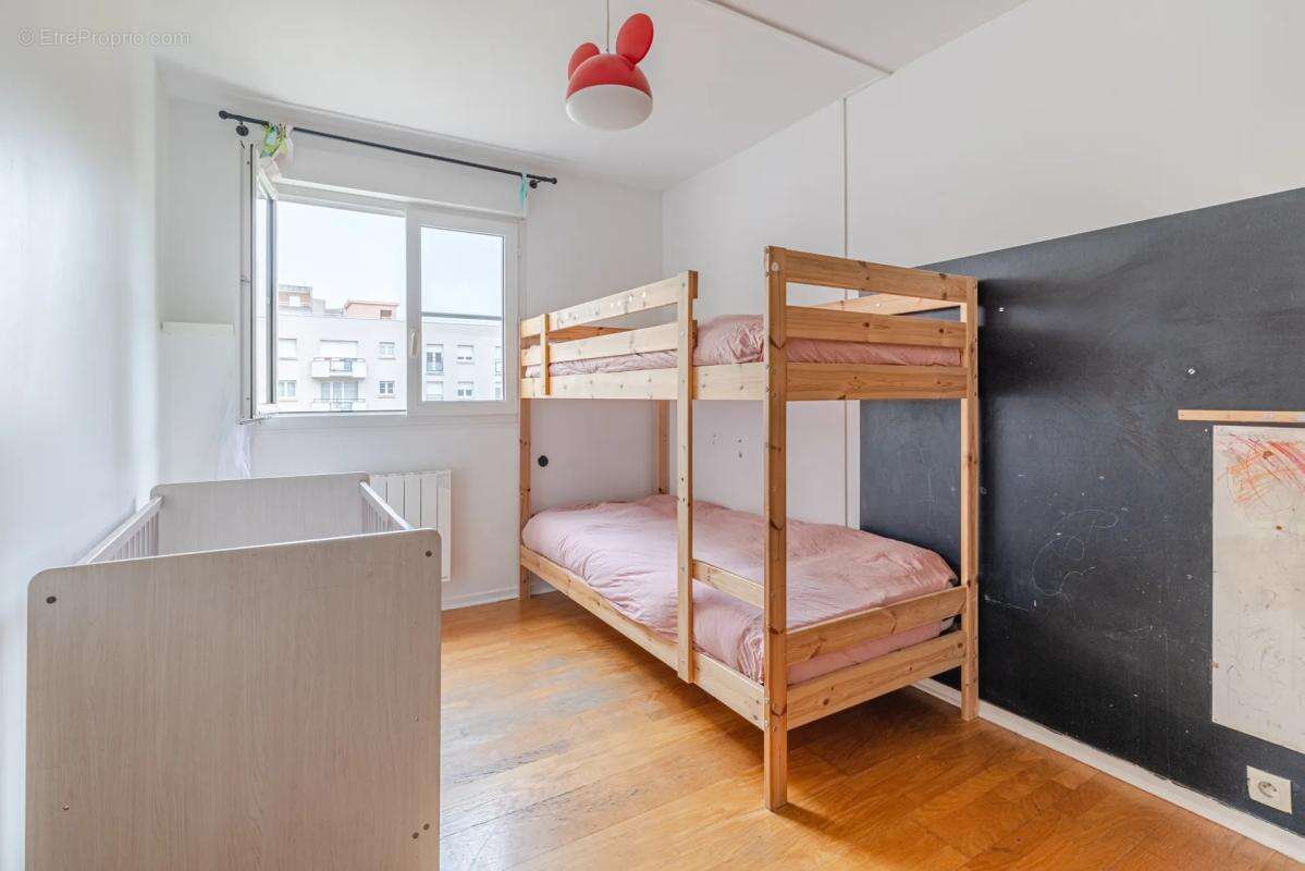 Appartement à BONNEUIL-SUR-MARNE