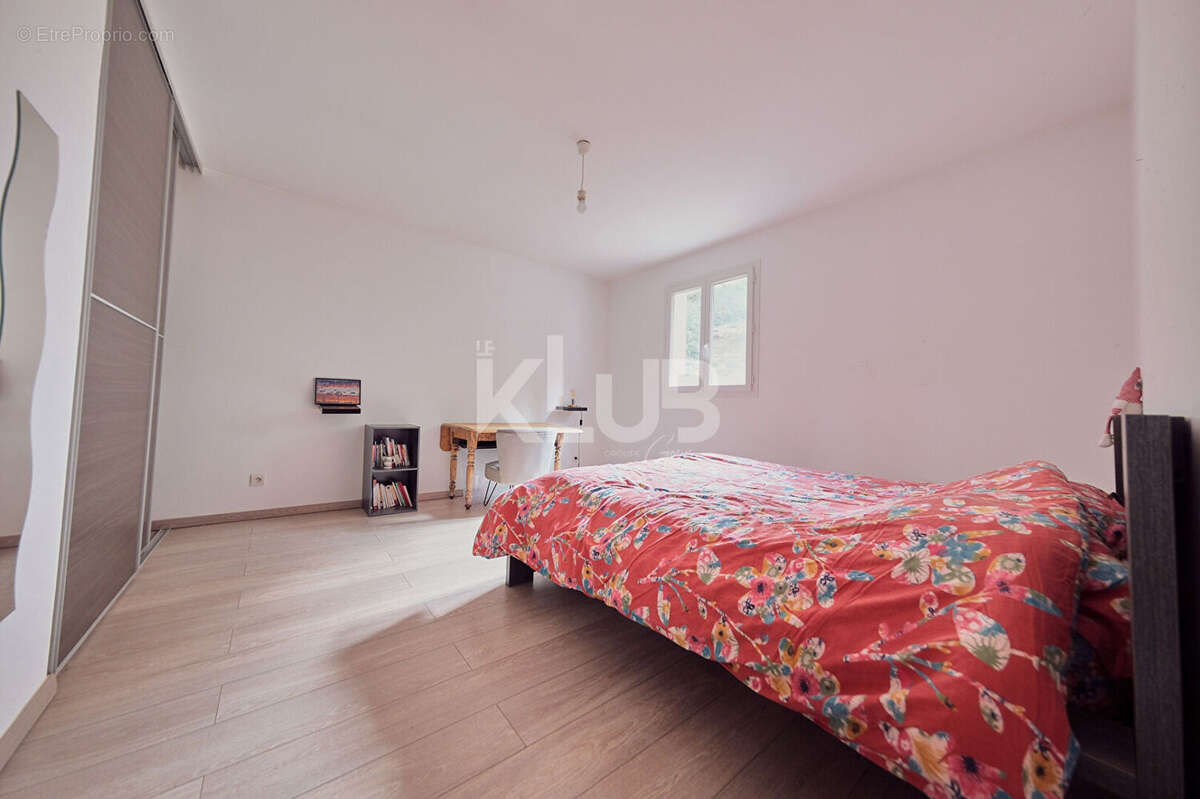 Maison à POGGIO-DI-VENACO