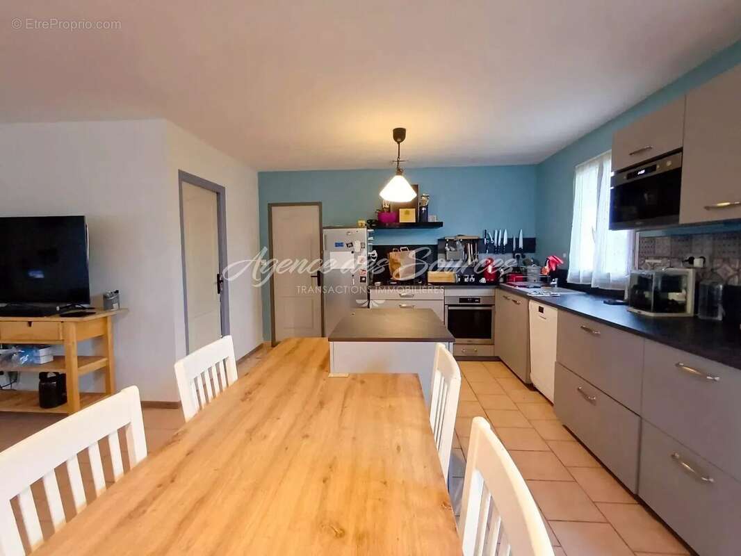 Maison à BRUE-AURIAC