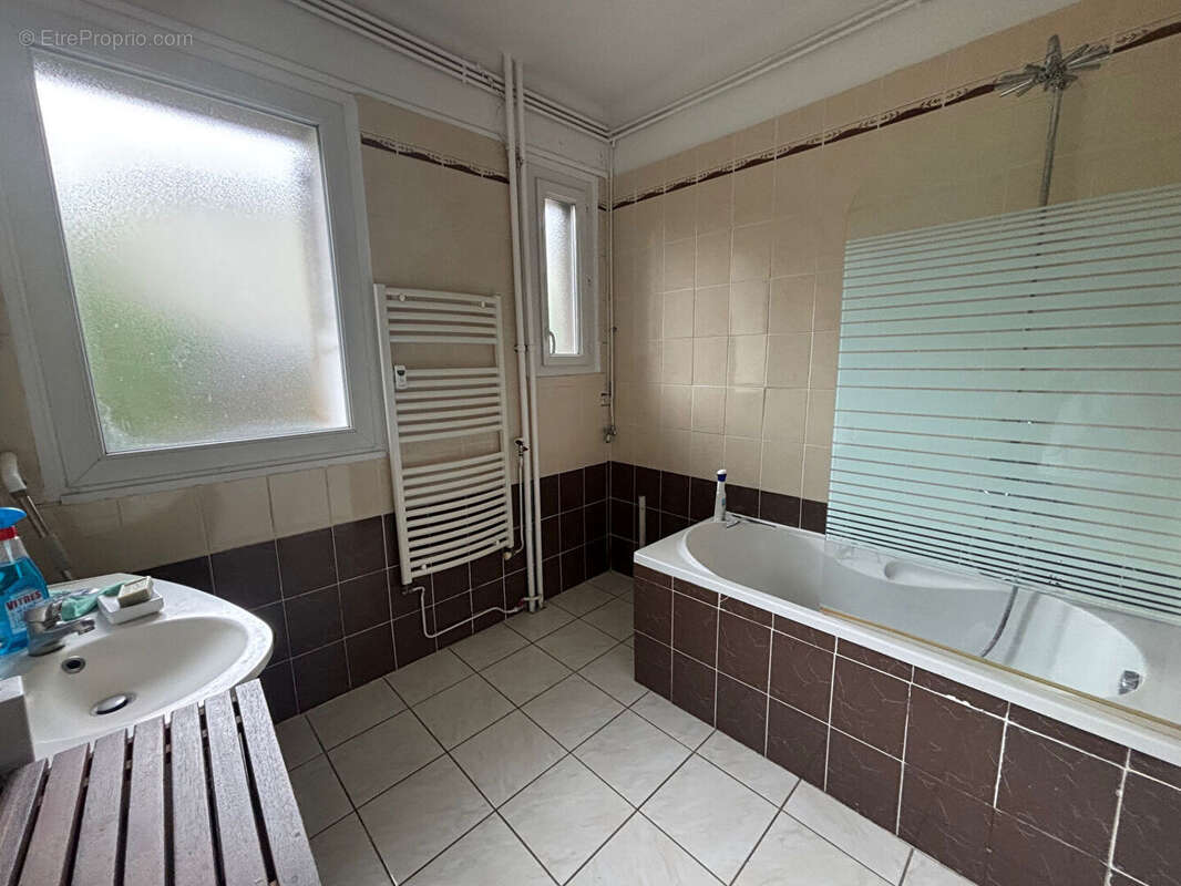 Montplaisir Grand F2 avec balcon - photo 5