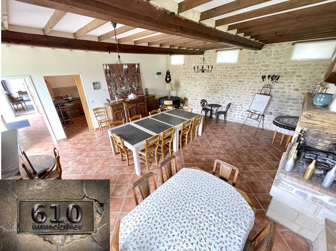 Maison à SAINT-PIERRE-DU-MONT