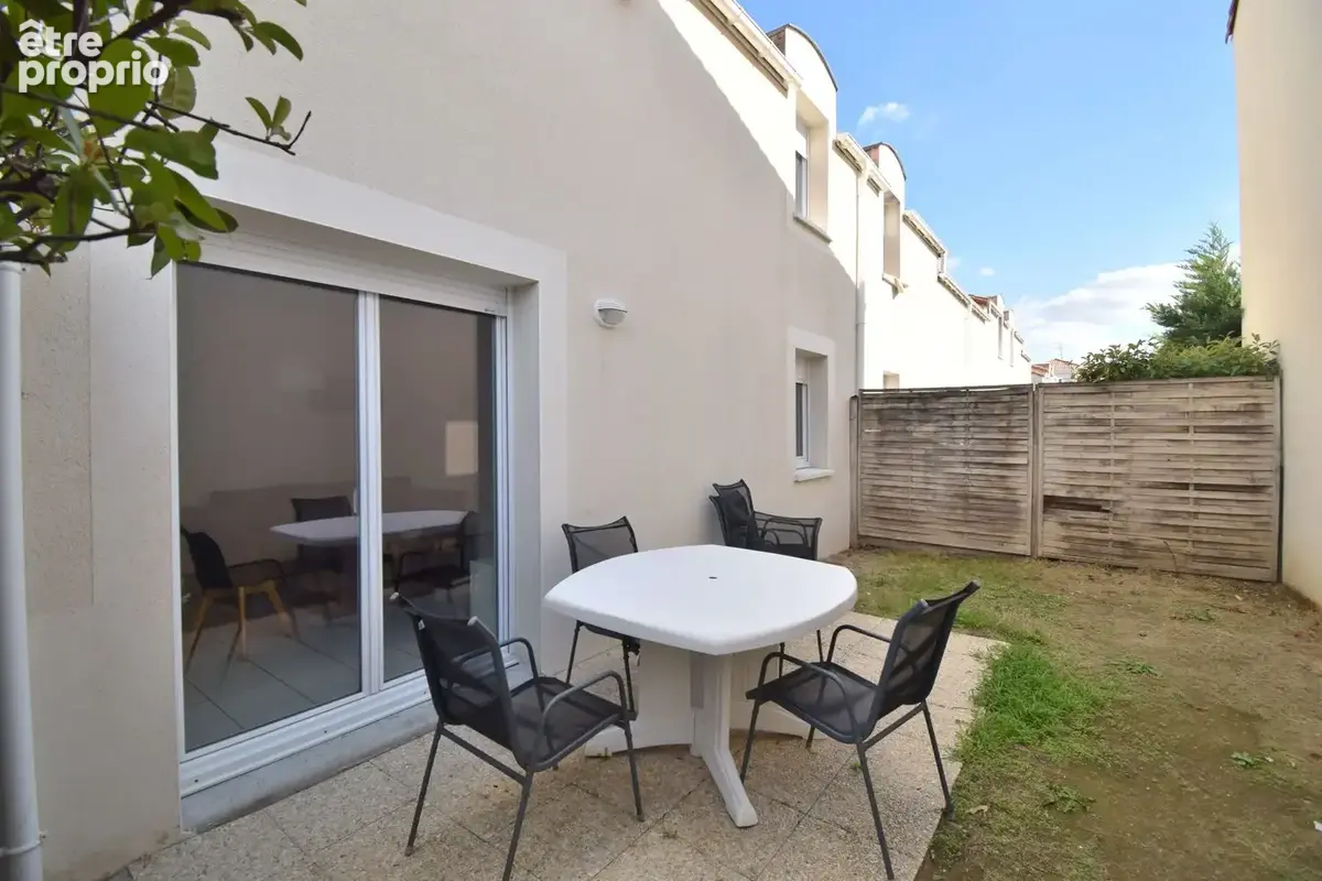 Maison à GENESTON