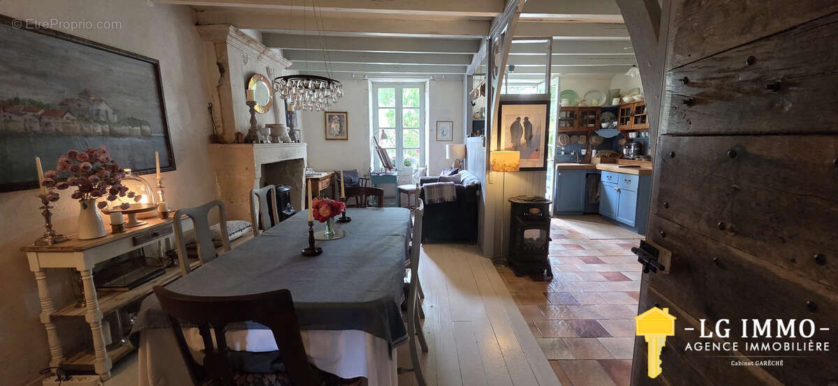 Maison à SAINT-THOMAS-DE-CONAC
