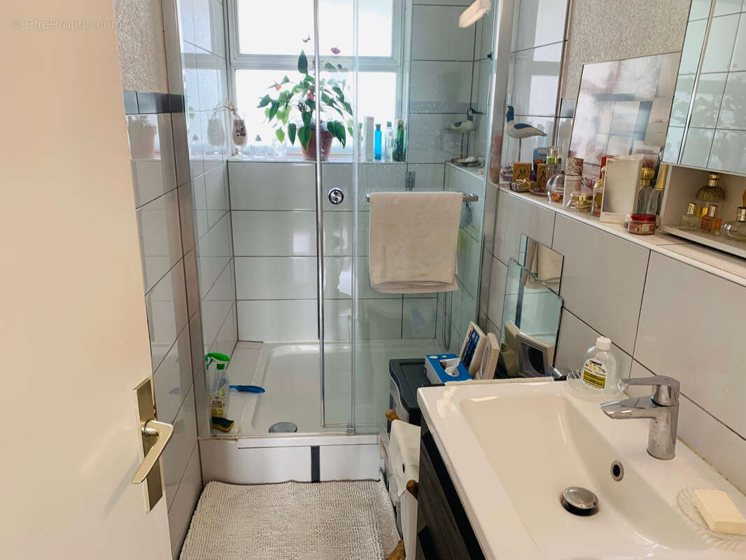 Appartement à VILLENEUVE-LOUBET