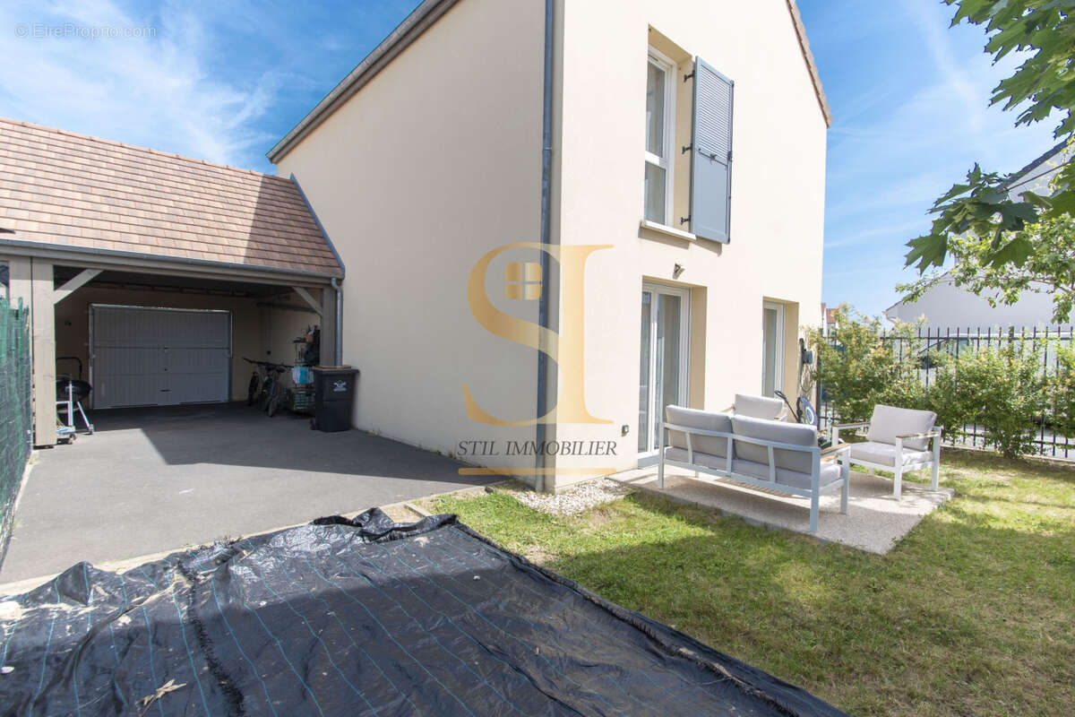 Maison à ORMOY