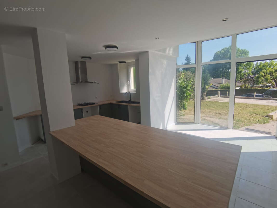 Maison à MONTEMBOEUF