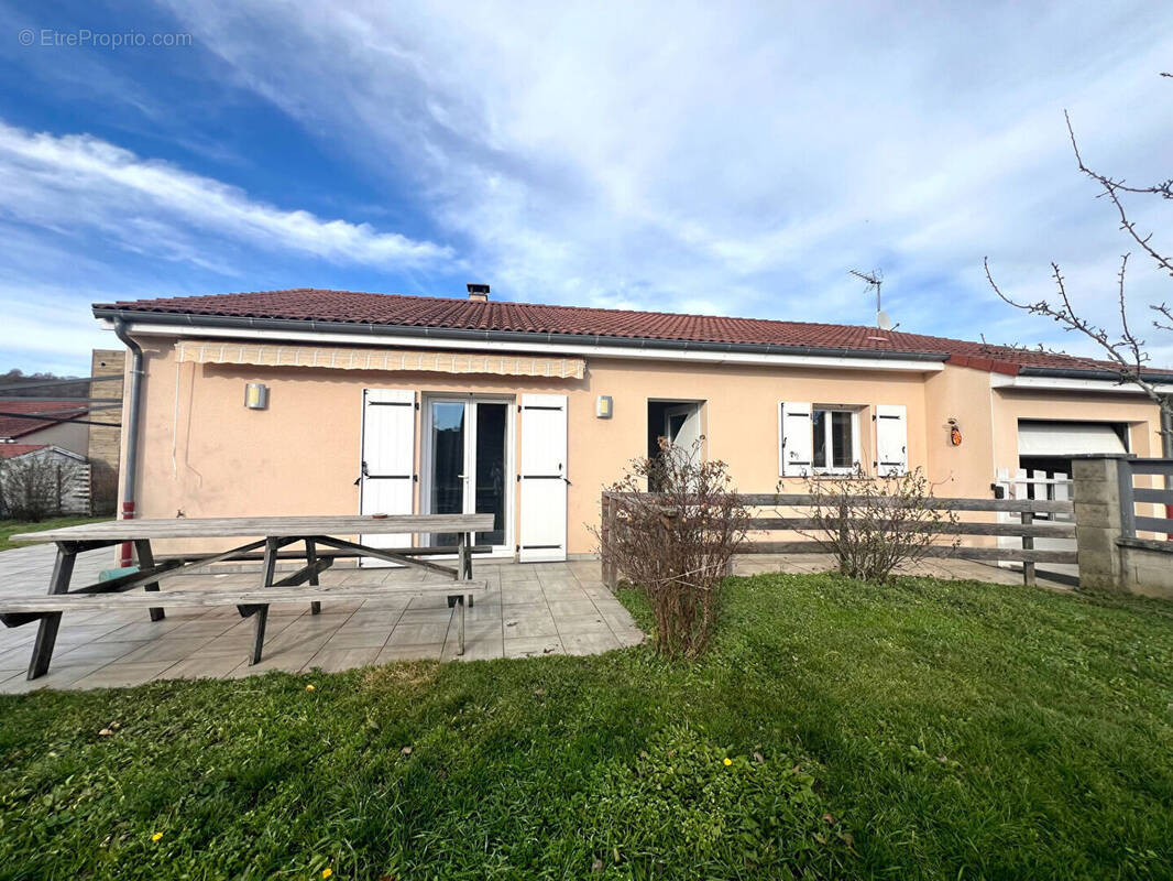 Maison à ARPAJON-SUR-CERE