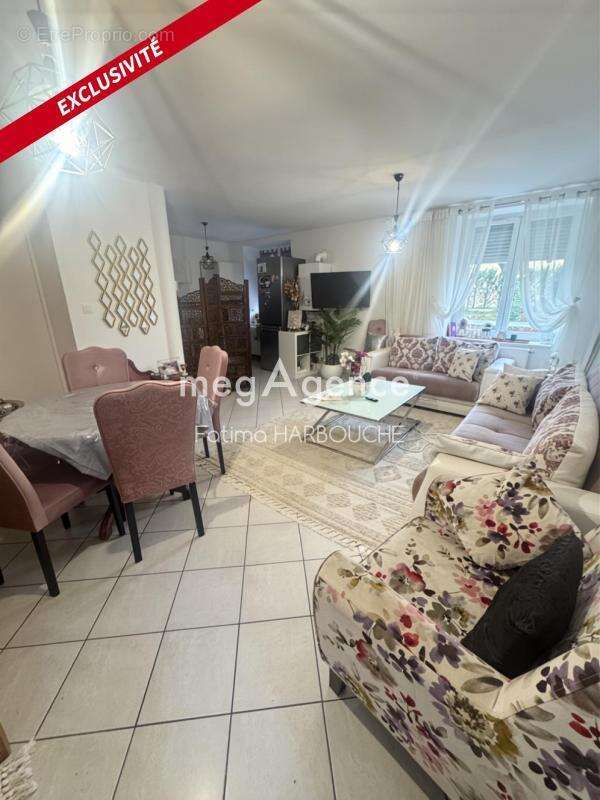 Appartement à LE CHAMBON-FEUGEROLLES