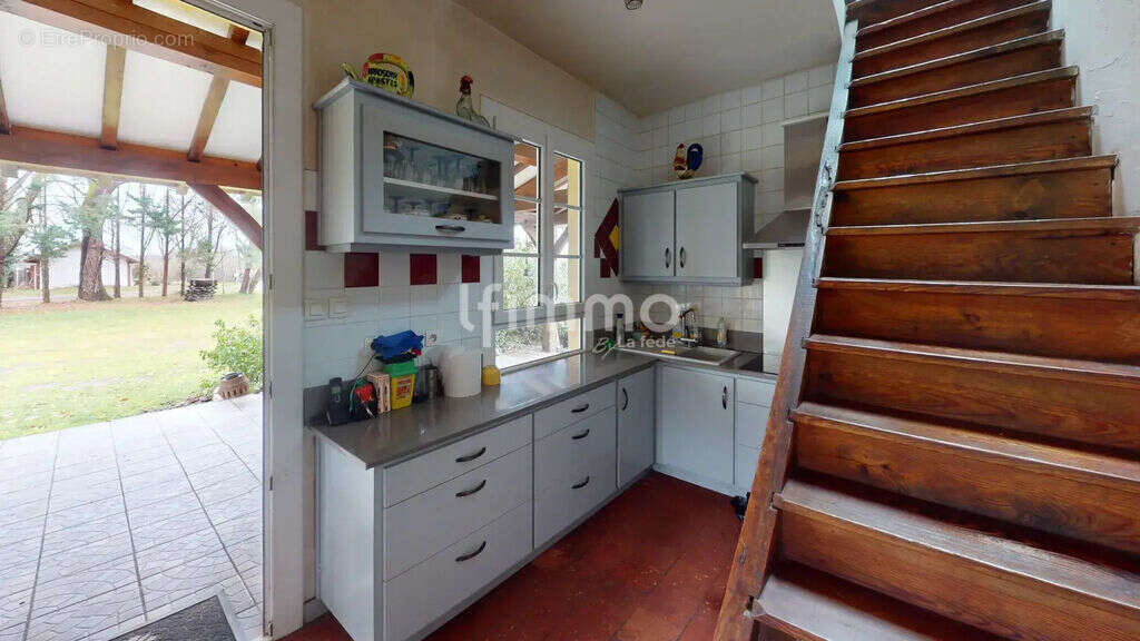 Maison landaise avec piscine, dépendance et terrain - photo 10