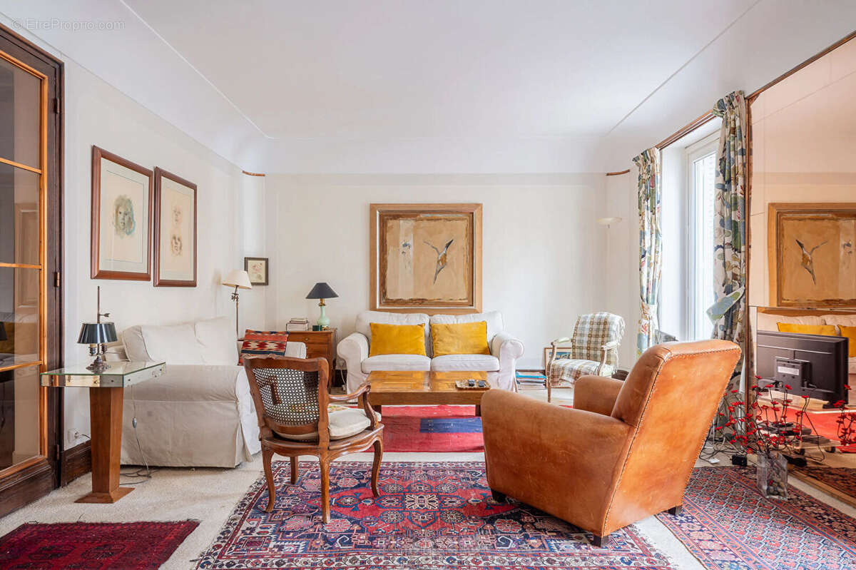 Appartement à PARIS-11E